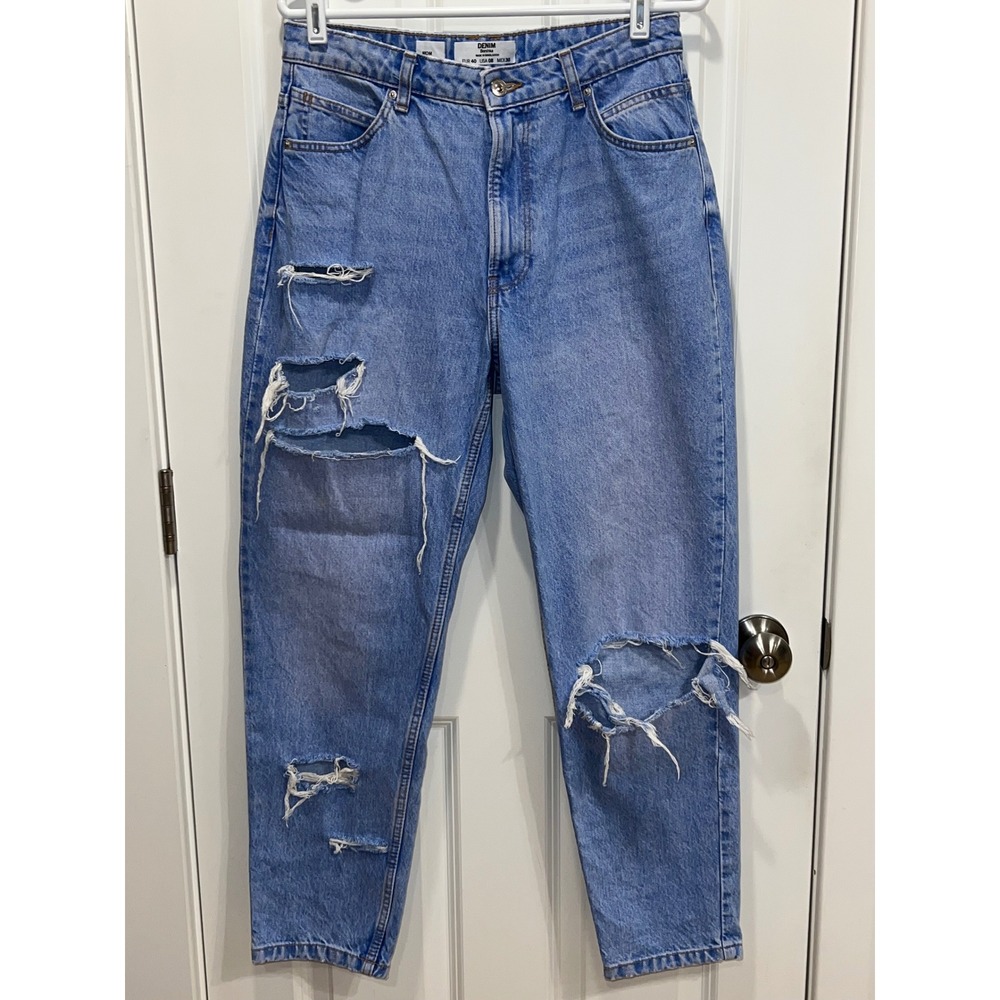 Bershka Denim Mom Jeans Light Wash Distressed Ripped Blue Size 8 - Picture 1 of 5
